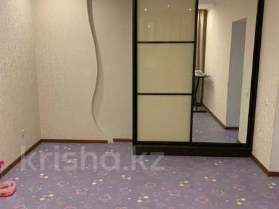 3-бөлмелі пәтер, 132 м², 10/12 қабат, Кенесары 1 — Сарыарка, бағасы: 52 млн 〒 в Астане, Сарыарка р-н