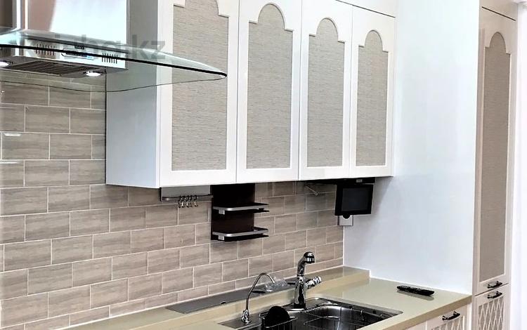 4-комнатная квартира · 180 м² · 12/31 этаж, Ахмет Байтурсынулы 9 — Блок - F за 1 млн 〒 в Астане, Сарайшык р-н — фото 2