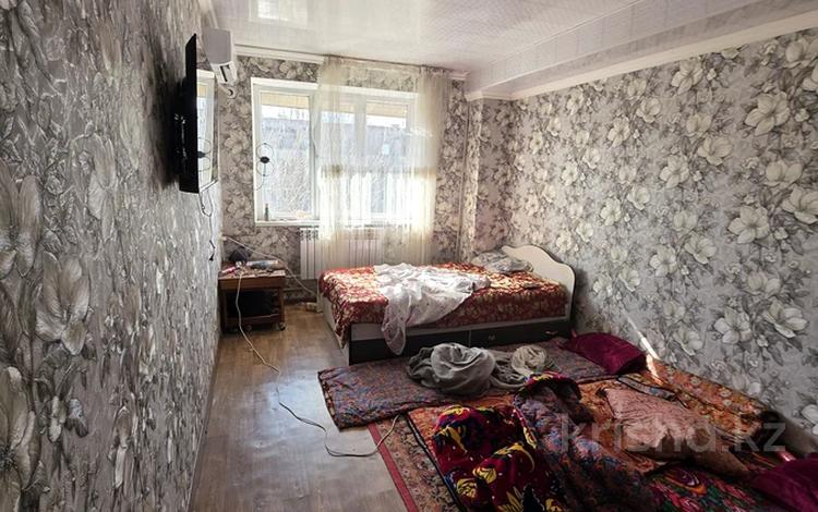 1-бөлмелі пәтер · 40 м² · 4/5 қабат, КАЛДАЯКОВА 13 — УГОЛ 8 МАРТА { МЕЧЕТЬ } НАД ЦОНОМ, бағасы: 11 млн ₸ в Шымкенте, Туран р-н — фото 2