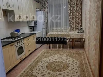 Продажа квартир в Алматинской обл.: 2-комнатная квартира · 70 м² · 2/5 этаж, Тәуелсіздіктің 10жылдығы за 30.5 млн 〒 2-комнатная квартира · 70 м² · 2/5 этаж, Тәуелсіздіктің 10жылдығы за 30.5 млн 〒 в