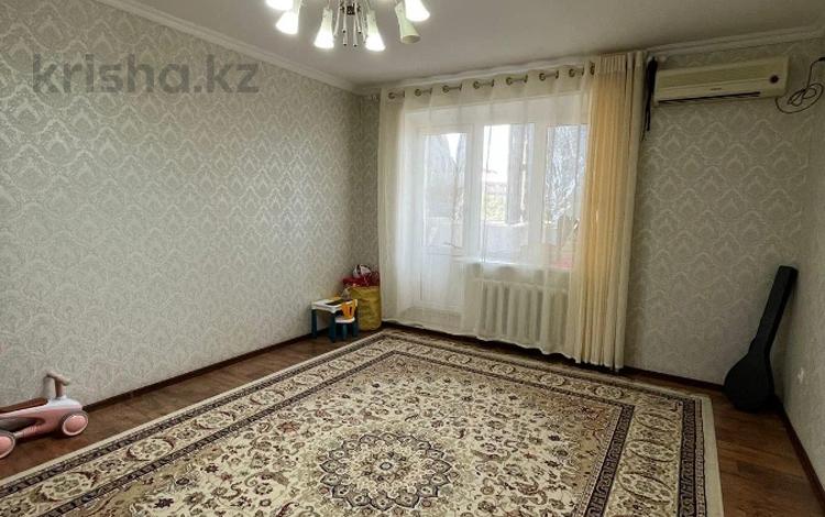 3-бөлмелі пәтер · 70 м² · 3/5 қабат, Сатпаева 25, бағасы: 27 млн ₸ в Атырау — фото 2