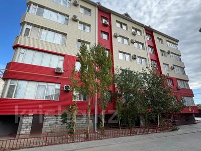 3-комнатная квартира · 88 м² · 4/5 этаж, шукуров 98г — мкрн за 19.5 млн 〒 в 