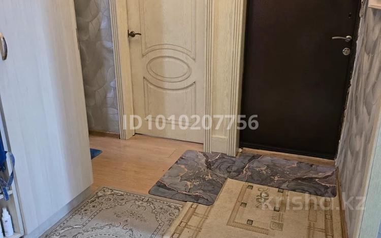 3 бөлме · 93 м² · 4/5 қабат, мкр Тастак-2, Аносова 37 — Дуйсенова, бағасы: 100 000 ₸ в Алматы, Алмалинский р-н — фото 2