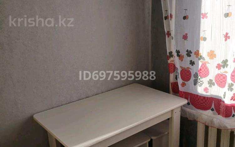 2-бөлмелі пәтер, 44 м², 3/5 қабат, кутузова 16 — кутузова лермантова, бағасы: 18 млн 〒 в Павлодаре — фото 2