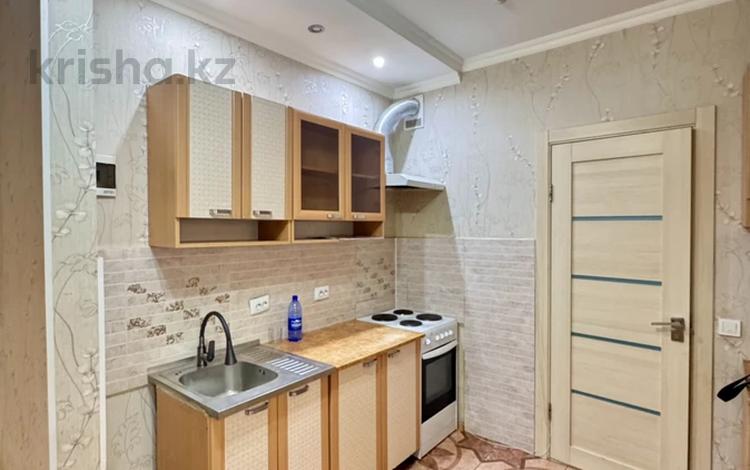 2-комнатная квартира · 50 м² · 2/12 этаж, Сауран 3/1 за 260 000 ₸ в Астане, Есильский р-н — фото 9