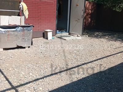 3-бөлмелі пәтер · 90 м² · 1/1 қабат, Жангозина 12 21/22, бағасы: 17 млн ₸ в Каскелене
