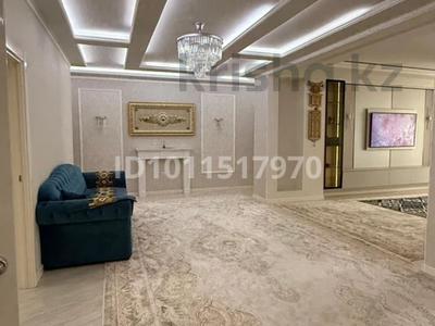 5-бөлмелі пәтер · 230 м² · 3/9 қабат, 17-й мкр 44, бағасы: 105 млн ₸ в Актау