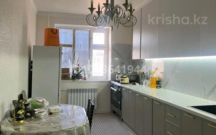 3-бөлмелі пәтер · 95 м² · 1/5 қабат, Рауан 5, бағасы: 23 млн ₸ в Жанаозен — фото 2
