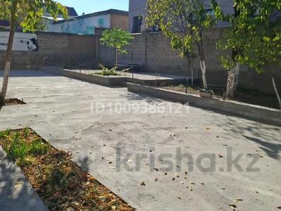 Дом · 4 комнаты · 150 м², мкр Наурыз , улица Байыркум 66 — Уг. ул. Мынжылкы за 50 000 〒 в Шымкенте, Туран р-н
