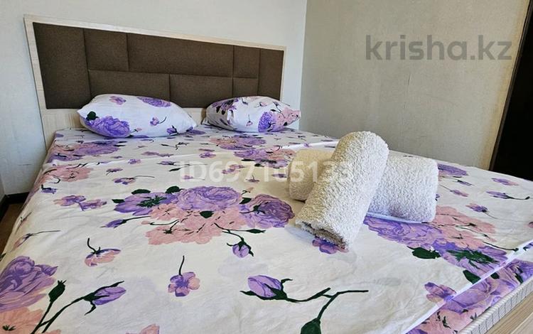 1-комнатная квартира · 40 м² · 5/5 этаж, Кердери — Торговый Дом Школьник, супермаркет Суворовский, Евразия, магазин Урал, Универмаг за 12 000 ₸ в Уральске, мкр Школьник — фото 36