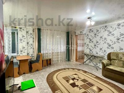 2-бөлмелі пәтер · 44 м² · 1/4 қабат, 5 квартал 15 — Напротив больницы, дом рядом с магазином Мафтун, бағасы: 6 млн ₸ в Топаре
