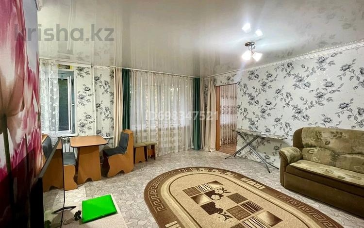 2-бөлмелі пәтер · 44 м² · 1/4 қабат, 5 квартал 15 — Напротив больницы, дом рядом с магазином Мафтун, бағасы: 6 млн ₸ в Топаре — фото 18