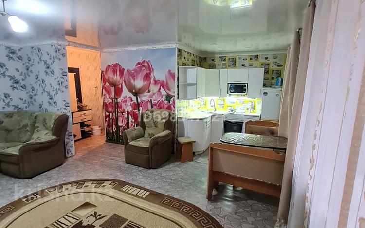 2-бөлмелі пәтер · 44 м² · 1/4 қабат, 5 квартал 15 — Напротив больницы, дом рядом с магазином Мафтун, бағасы: 6 млн ₸ в Топаре — фото 6