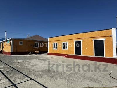 Отдельный дом · 4 комнаты · 144 м² · 8 сот., мкр Ракуша, 17 — Еркинкала 17 коше 3 уй за 32 млн 〒 в Атырау