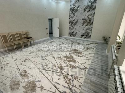 4-бөлмелі пәтер · 139 м² · 2/13 қабат, 17-й мкр 112, бағасы: 51 млн ₸ в Актау