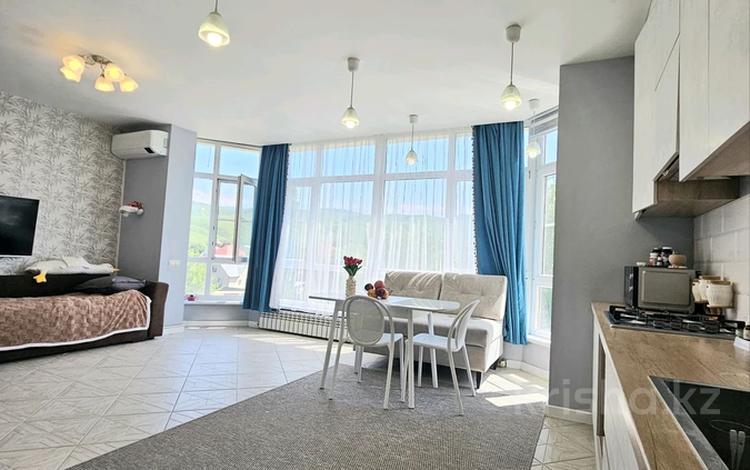 2-комнатная квартира · 50 м² · 4/5 этаж, мкр Думан-2 за 250 000 ₸ в Алматы, Медеуский р-н — фото 2