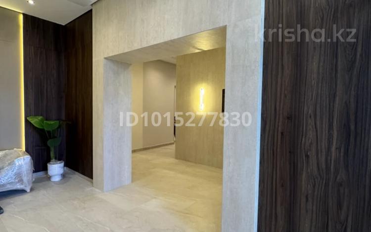 4-комнатная квартира · 127.2 м² · 4/9 этаж, Шафика Чокина 4 за ~ 74 млн ₸ в Астане, Нура р-н — фото 2