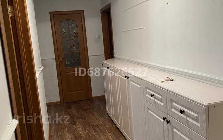 3-бөлмелі пәтер, 68 м², 7/9 қабат ай сайын, Бекхожина 23, бағасы: 180 000 〒 в Павлодаре — фото 4