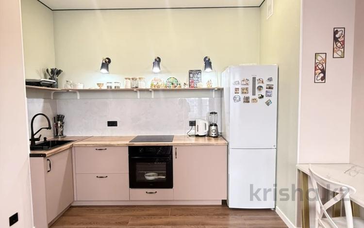 2-комнатная квартира · 43 м² · 9/12 этаж, E 900 10 за 42 млн ₸ в Астане, Нура р-н — фото 7