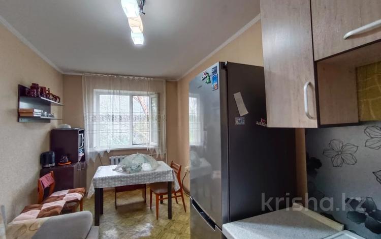 2-комнатная квартира · 57.4 м² · 4/5 этаж, Майкудук, 16й микрорайон за 12 млн ₸ в Караганде, Алихана Бокейханова р-н — фото 9