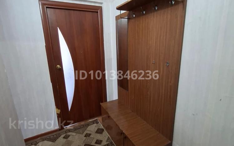 3-комнатная квартира · 47 м² · 4/5 этаж, 2-й мкр 4 за 25 млн ₸ в Атырау, мкр Авангард-2 — фото 2