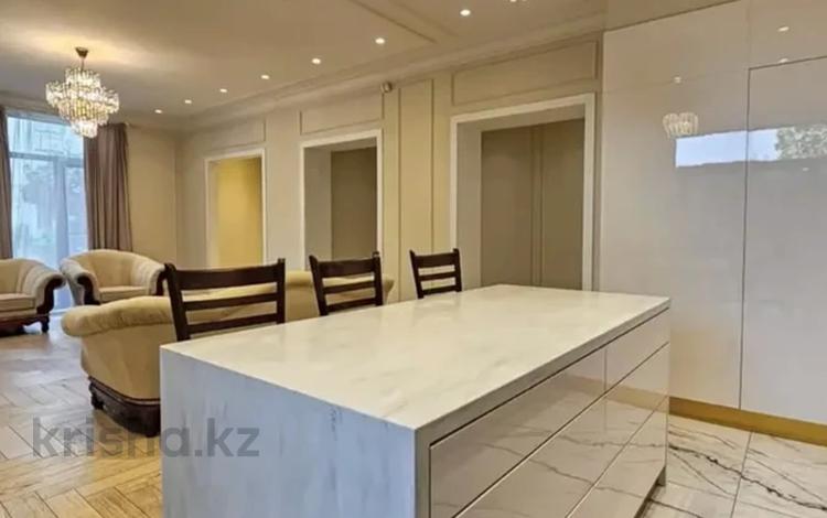 3-комнатная квартира · 150 м² · 1/3 этаж, Аскарова за 1.4 млн ₸ в Алматы, Наурызбайский р-н — фото 2