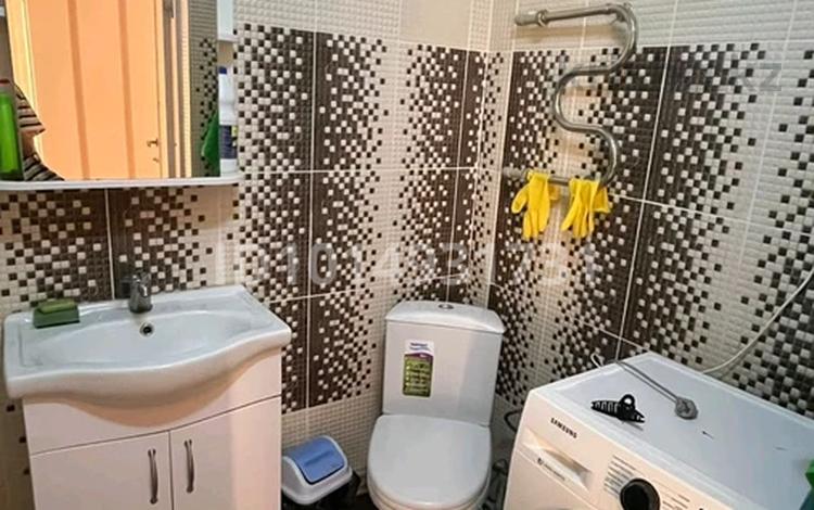 1-бөлмелі пәтер · 40 м² · 2/5 қабат, 17-ш/а. 101, бағасы: 110 000 ₸ в Актау, 17-й мкр — фото 2