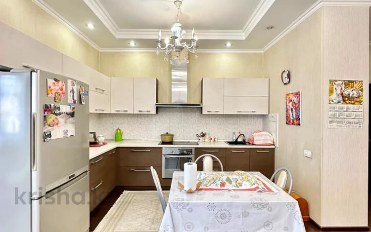 2-бөлмелі пәтер · 70 м² · 8/18 қабат, Гагарина 127, бағасы: 58 млн ₸ в Алматы, Бостандыкский р-н — фото 2