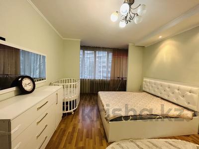 3-комнатная квартира, 85 м², 6/10 этаж помесячно, мкр Жетысу-3 за 300 000 〒 в Алматы, Ауэзовский р-н