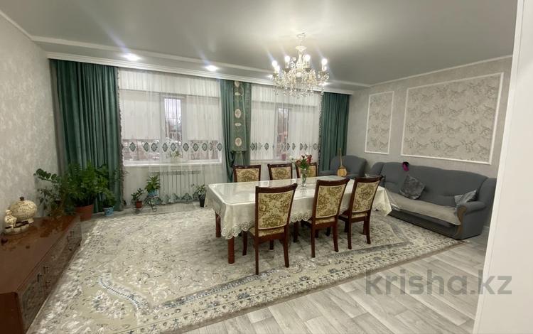 Отдельный дом · 3 комнаты · 120 м² · 4.5 сот., Иманова 170 за 33 млн 〒 в Актобе, мкр Москва — фото 2