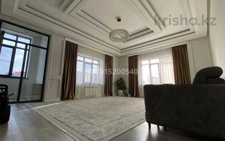 4-комнатная квартира · 175 м² · 2/9 этаж, Казыбек Би 10 за 125 млн ₸ в Усть-Каменогорске — фото 2