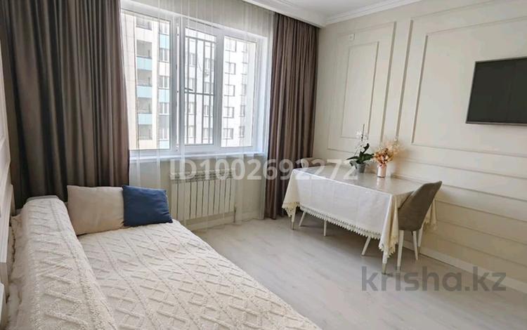 2-комнатная квартира · 55.5 м² · 8/12 этаж, Кошкарбаева 1140 за 35.5 млн ₸ в  — фото 3