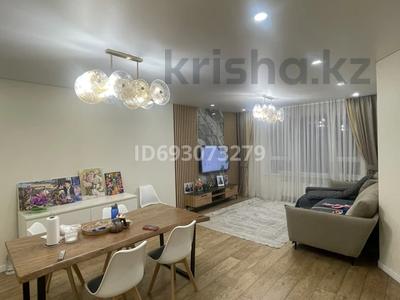 4-комнатная квартира, 113 м², 8/10 этаж помесячно, Радостовца 270 за 950 000 〒 в Алматы, Бостандыкский р-н