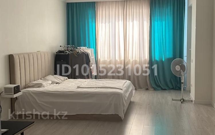 2 комнаты · 80 м², мкр Тастак-2 за 200 000 ₸ в Алматы, Алмалинский р-н — фото 2