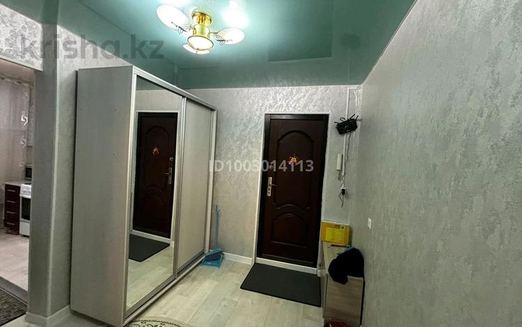 2-комнатная квартира · 56 м² · 5/5 этаж, мкр 8 47/2 — ЖД управления за 17 млн ₸ в Актобе — фото 2