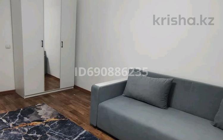 1-комнатная квартира, 42 м², 10/10 этаж помесячно, Потанина 3