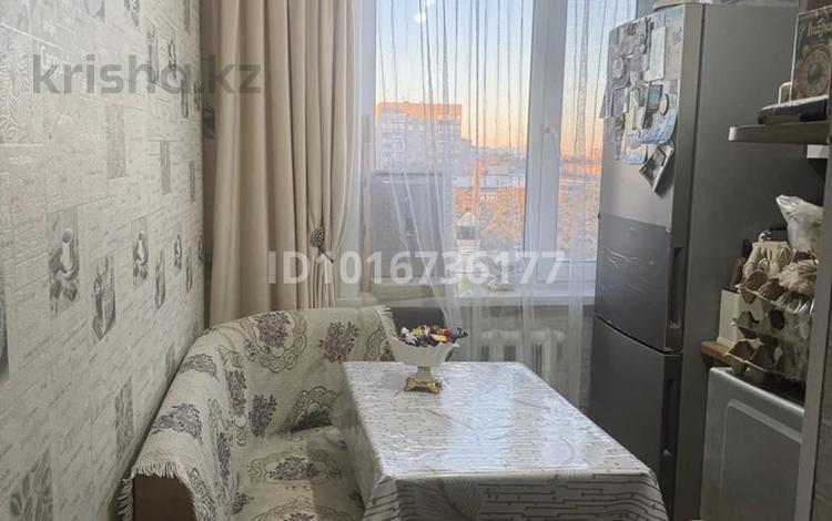 3-комнатная квартира · 49 м² · 5/5 этаж, 6 мкрн 33 — Сзади рынка за 170 000 ₸ в Темиртау — фото 2