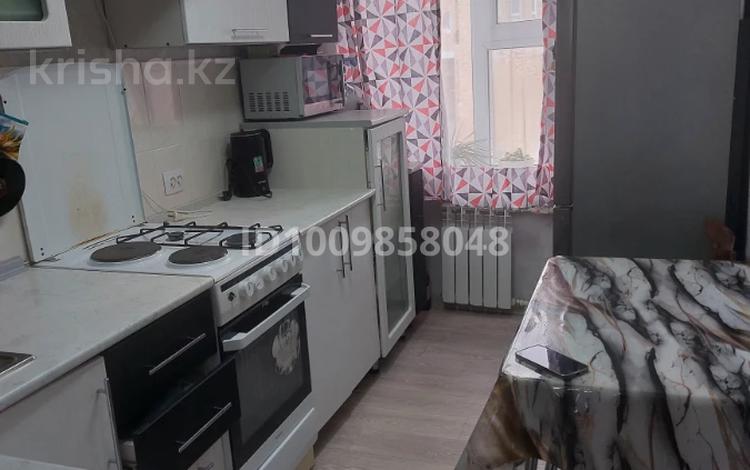 3-комнатная квартира · 59.3 м² · 5/5 этаж, Бульвар Мира за 10.8 млн 〒 в Топаре — фото 4