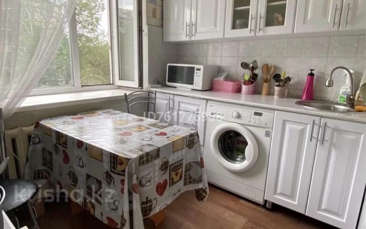 3-бөлмелі пәтер · 57 м², Бульвар мира 9, бағасы: 13 млн ₸ в Топаре — фото 3