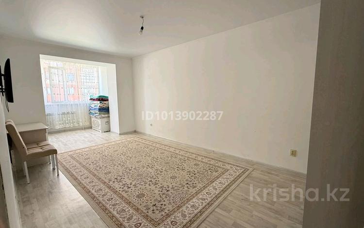 2-комнатная квартира · 82.5 м² · 2/5 этаж, мкр. Алтын орда, Халел Досмұхамедұлы 10е за 29 млн ₸ в Актобе — фото 2