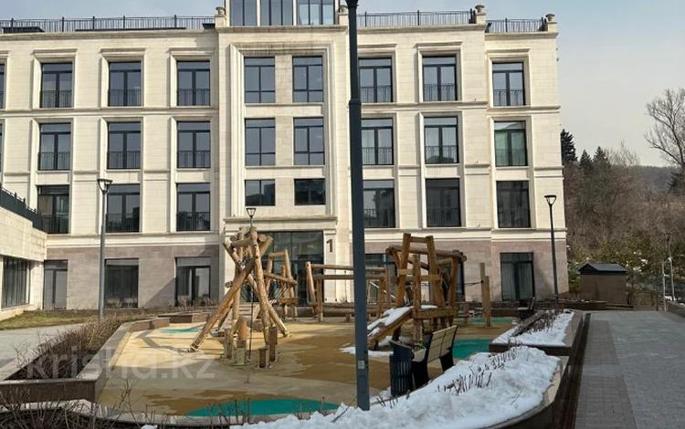 4-комнатная квартира · 264.3 м² · 1/3 этаж, Ондасынова — Керей-Жанибек Хандар за 330 млн ₸ в Алматы, Медеуский р-н — фото 16