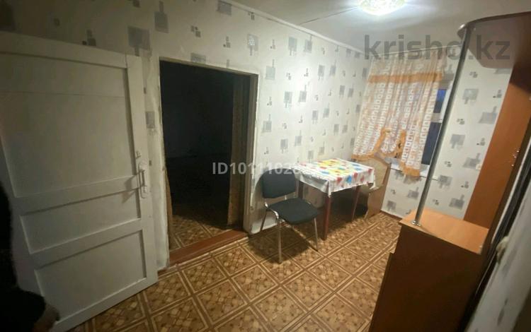 Отдельный дом · 3 комнаты · 65 м², мкр Омега, Кольцевая 23 за 80 000 ₸ в Уральске — фото 2