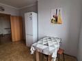 2-комнатная квартира, 65 м², 12/16 этаж помесячно, Шахтёров 52 — Республики за 170 000 〒 в Караганде, Казыбек би р-н — фото 9