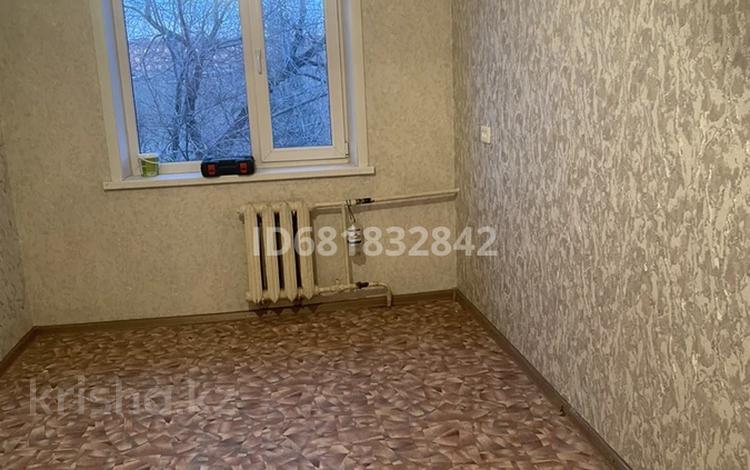 3-комнатная квартира, 65 м², 5/5 этаж помесячно, Ломова 159 за 110 000 〒 в Павлодаре — фото 2