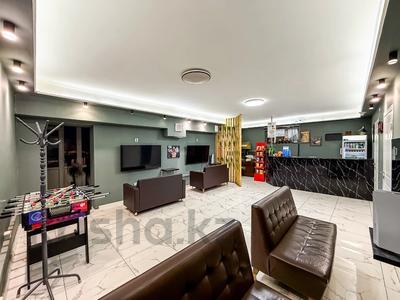 Свободное назначение, офисы, магазины и бутики, склады, общепит, салоны красоты, медцентры и аптеки, образование, развлечения · 137 м² за 47 млн 〒 в Алматы, Наурызбайский р-н