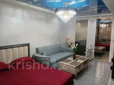 1-бөлмелі пәтер · 30 м² · 3/5 қабат, Чайковскии, Универсам 3 — Муратбаева, бағасы: 10 000 ₸ в 