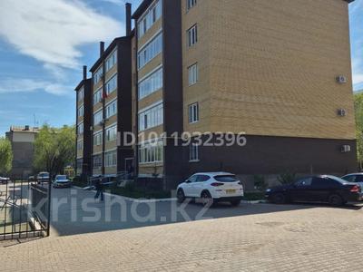 3-бөлмелі пәтер · 94 м² · 3/5 қабат, мкр Северо-Восток 15/3, бағасы: 56 млн ₸ в Уральске