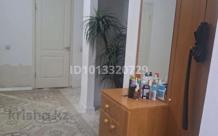 2-бөлмелі пәтер · 78 м² · 9/12 қабат, Мукан Тулебаев 5, бағасы: 30 млн ₸ в Астане, Алматы р-н — фото 2