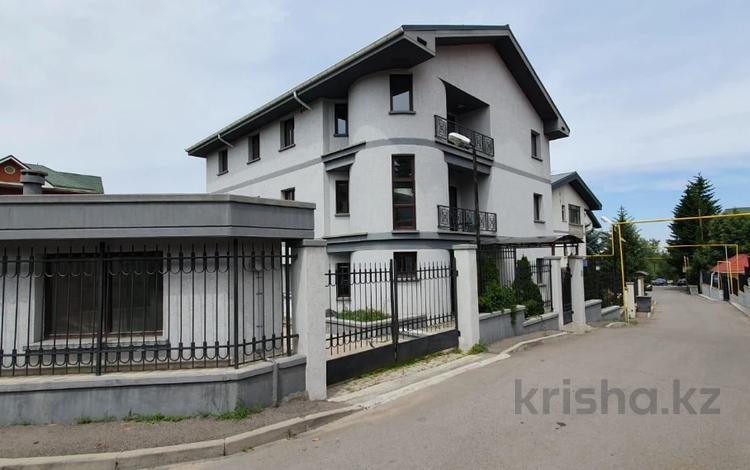 Отдельный дом · 15 комнат · 918 м² · 7 сот., улица Кыз Жибек за 4 млн ₸ в Алматы, Медеуский р-н — фото 2