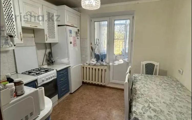 2-бөлмелі пәтер · 54 м² · 1/5 қабат, 2 ш/а., Гришина, бағасы: 15.5 млн ₸ в Актобе, мкр 8 — фото 10